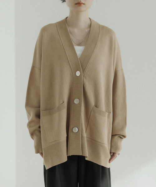 CE'E_SE'E（シーシー）の「オーバーサイズ Vネックカーディガン（カーディガン/ボレロ・レディース・ベージュ/ブラック・FREE）」の15枚目の写真