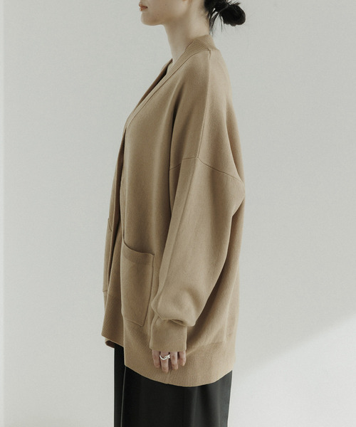 CE'E_SE'E（シーシー）の「オーバーサイズ Vネックカーディガン（カーディガン/ボレロ・レディース・ベージュ/ブラック・FREE）」の16枚目の写真