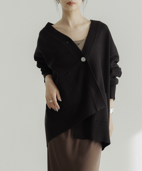 CE'E_SE'E（シーシー）の「オーバーサイズ Vネックカーディガン（カーディガン/ボレロ・レディース・ベージュ/ブラック・FREE）」の4枚目の写真