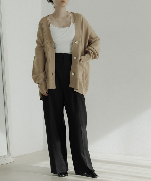 CE'E_SE'E（シーシー）の「オーバーサイズ Vネックカーディガン（カーディガン/ボレロ・レディース・ベージュ/ブラック・FREE）」の8枚目の写真