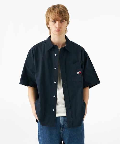 tommy jeans（トミー ジーンズ）の「イージーポプリンショートスリーブオーバーシャツ（シャツ/ブラウス・メンズ・ホワイト/ブルー/グレー/ネイビー/ベージュ・LARGE/MEDIUM/SMALL/X-LARGE）」の4枚目の写真