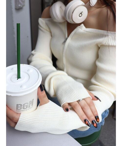 EVRIS（エヴリス）の「フロントジップオフショルニットトップス（ニット/セーター・レディース・ブラック/イエロー/ホワイト・FREE）」の21枚目の写真