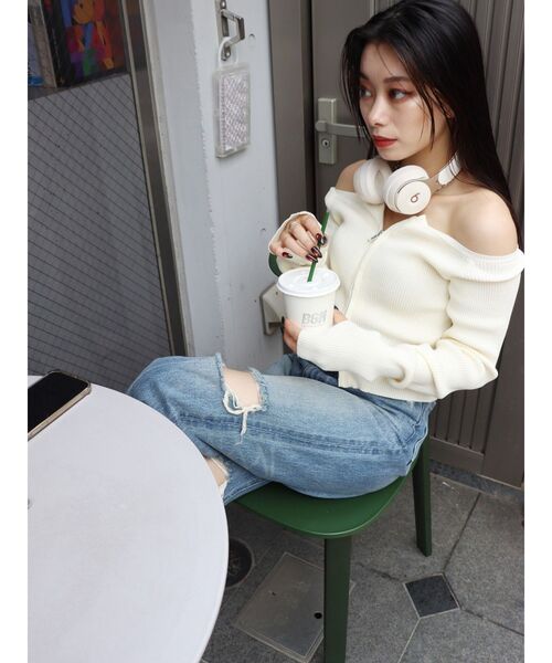 EVRIS（エヴリス）の「フロントジップオフショルニットトップス（ニット/セーター・レディース・ブラック/イエロー/ホワイト・FREE）」の22枚目の写真