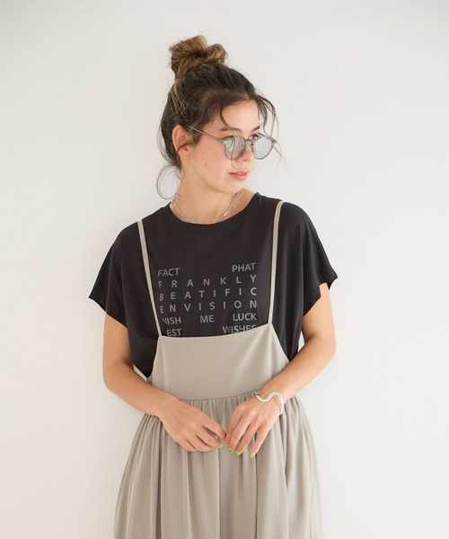 BAYFLOW(ベイフロー)の「アソートBIGロゴT(Tシャツ/カットソー・レディース・モカ/ブラック/オリーブ/オフホワイト・SMALL/MEDIUM)」の3枚目の写真