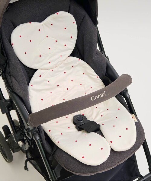 apres les cours(アプレレクール)の「ひんやりベビーカーシート(ベビーカー/ベビーカー用品・キッズ・レッド/ベージュ・FREE)」の1枚目の写真