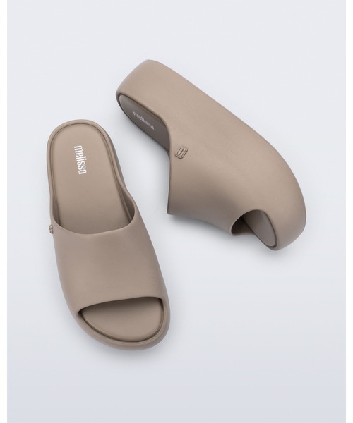 melissa（メリッサ）の「MELISSA FREE PLATFORM SLIDE AD（サンダル・レディース・ブラック/ベージュ/ピンク/レッド・35-36/37/38/39）」の16枚目の写真