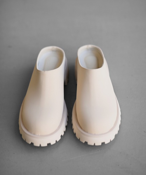 Marient（マリエント）の「Soft Rubber Slide Shoes（スリッポン・レディース・ブラック/アイボリー・23.0/23.5/24.0/24.5/23.0cm）」の8枚目の写真