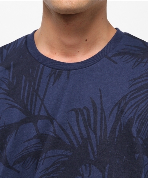 VENCEEXCHANGE（ヴァンスエクスチェンジ）の「ミニ裏毛リーフ柄クルーネックプルオーバー（スウェット・メンズ・ネイビー/グレー・SMALL/LARGE/MEDIUM）」の3枚目の写真