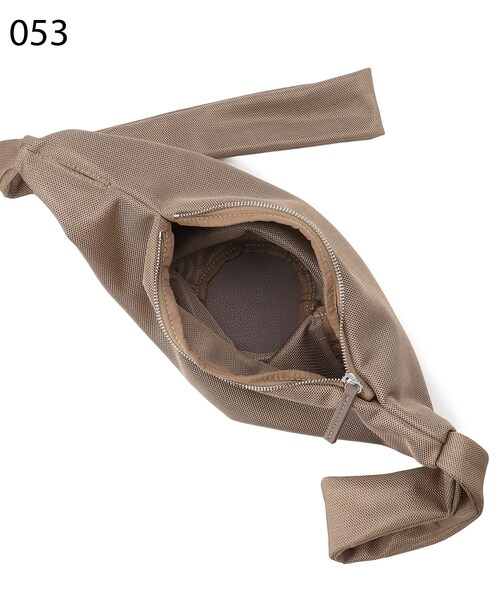 GALLEST（ギャレスト）の「【LE VERNIS(ル・ベルニ)】2WAYメッシュラップバッグ（ハンドバッグ・レディース・ブラック/サンドベージュ/マスタード・00）」の9枚目の写真