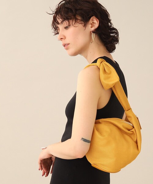 GALLEST（ギャレスト）の「【LE VERNIS(ル・ベルニ)】2WAYメッシュラップバッグ（ハンドバッグ・レディース・ブラック/サンドベージュ/マスタード・00）」の14枚目の写真