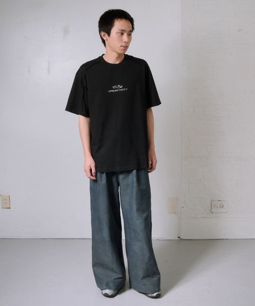 【新品】Tシャツ　グレー　ワンポイント　ロゴ セール】ワンポイントメタリックロゴ Tシャツ（Tシャツ