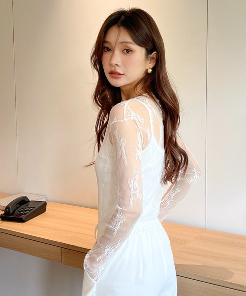 SHEPP(シープ)の「ハイネック フラワー柄 レースシアーカットソー(Tシャツ/カットソー・レディース・ブラウン/ホワイト・F)」の3枚目の写真