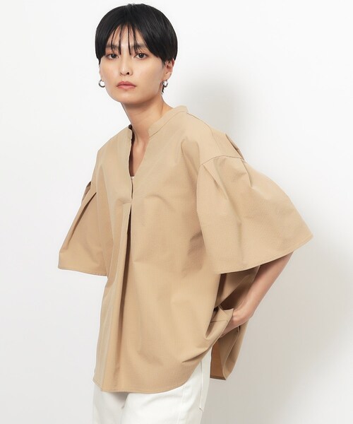 美品 アドーア リネン混 スキッパーヨークブラウス フレアスリーブ ブラック38 美品 アドーア リネン混 スキッパーヨークブラウス フレア
