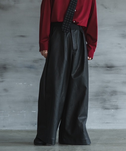 CASPER JOHN（キャスパージョン）の「PU HAKAMA slacks/PU袴スラックス（スラックス・メンズ・ブラック/ブラック系その他・X-SMALL/SMALL/MEDIUM/LARGE）」の13枚目の写真