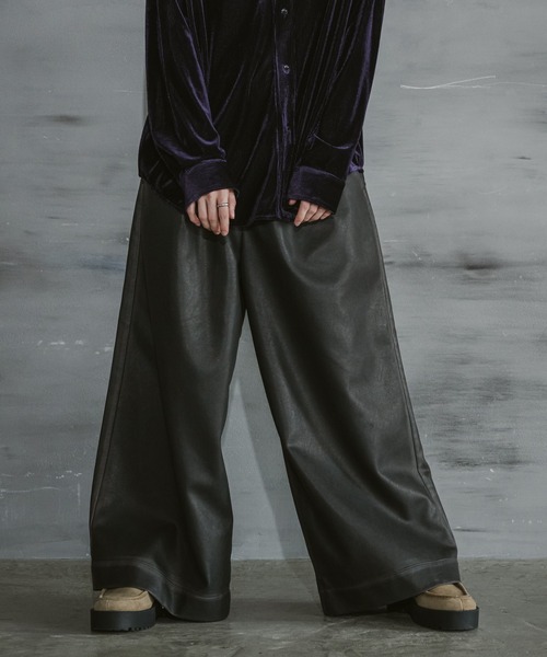 CASPER JOHN（キャスパージョン）の「PU HAKAMA slacks/PU袴スラックス（スラックス・メンズ・ブラック/ブラック系その他・X-SMALL/SMALL/MEDIUM/LARGE）」の20枚目の写真