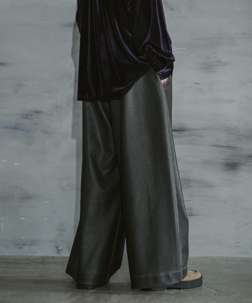 CASPER JOHN（キャスパージョン）の「PU HAKAMA slacks/PU袴スラックス（スラックス・メンズ・ブラック/ブラック系その他・X-SMALL/SMALL/MEDIUM/LARGE）」の22枚目の写真