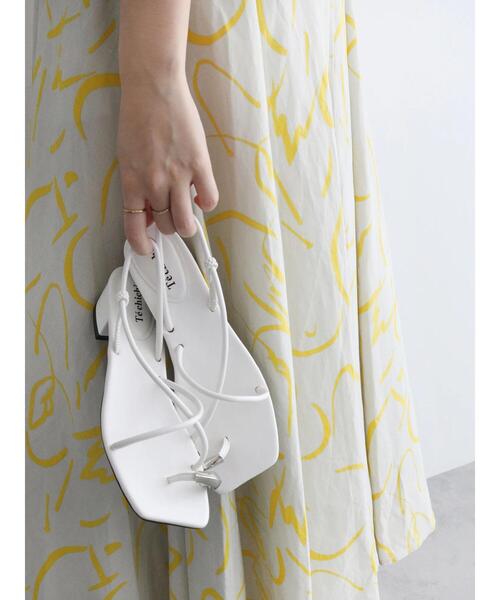 Te chichi（テチチ）の「メタルパーツラインサンダル（サンダル・レディース・オフホワイト/ブラック・L/M）」の8枚目の写真