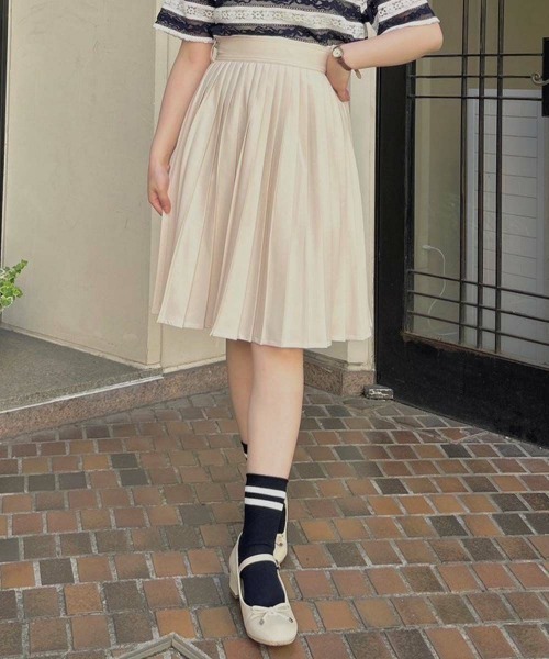 F i.n.t（フィント）の「細プリーツスカート/fint　フィント（スカート・レディース・アイボリー/ブルーグレー/ピンクベージュ・FREE）」の5枚目の写真