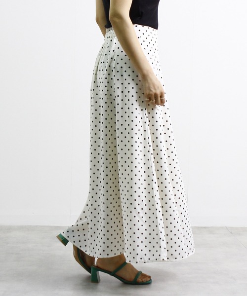 Fizz（フィズ）の「【Fizz/フィズ】　ドット柄シフォンマーメイドスカート（スカート・レディース・ホワイト×ネイビー/ブラック×ホワイト/ホワイト×ブラック・M/L）」の15枚目の写真