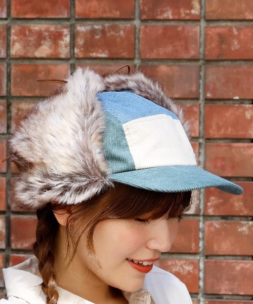 チチカカ（チチカカ）の「コーデュロイフライトキャップ（キャップ・レディース・ブラック/ダークグリーン・FREE）」の6枚目の写真