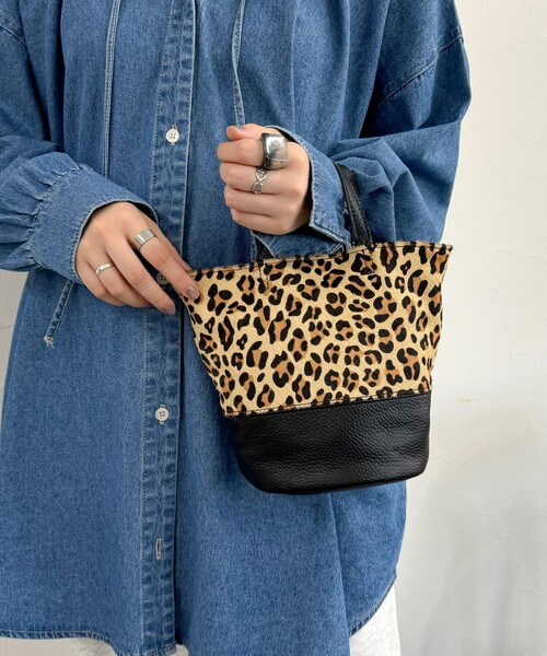 fredy emue（フレディエミュ）の「ハラコレオパードバケツトートバック（ショルダーバッグ・レディース・ベージュ系その他・FREE）」の5枚目の写真