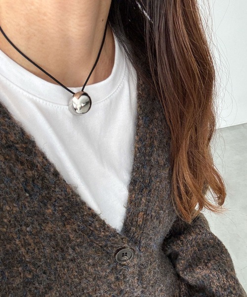 CANAL JEAN（キャナルジーン）の「Pt　ドームペンダントチョーカー（チョーカー・レディース・シルバー・ONE SIZE）」の12枚目の写真