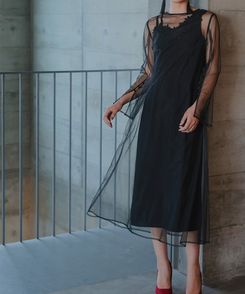 Callarus(カラルス)の「〔Callarus〕ラメチュール使い2WAY刺繍デザインロング丈ワンピースドレス(ドレス・レディース・ベージュ/ブラック・S/M/L/LL/3L)」の5枚目の写真