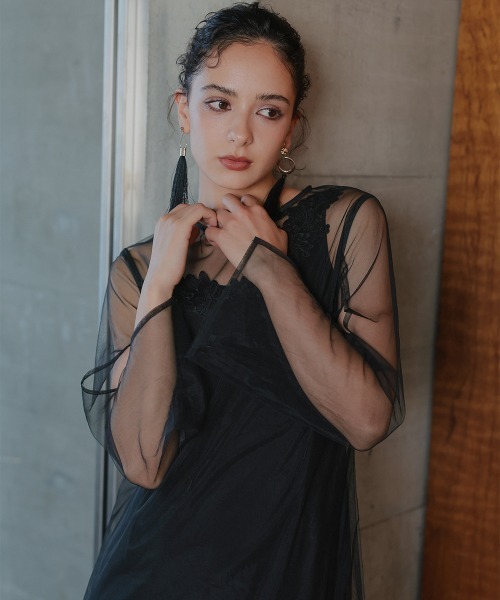 Callarus(カラルス)の「〔Callarus〕ラメチュール使い2WAY刺繍デザインロング丈ワンピースドレス(ドレス・レディース・ベージュ/ブラック・S/M/L/LL/3L)」の9枚目の写真