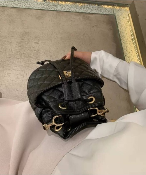 pumpkin port(パンプキンポート)の「キルティング 巾着ショルダーBAG(ショルダーバッグ・レディース・ブラック/レッド/グリーン/アイボリー・FREE)」の11枚目の写真
