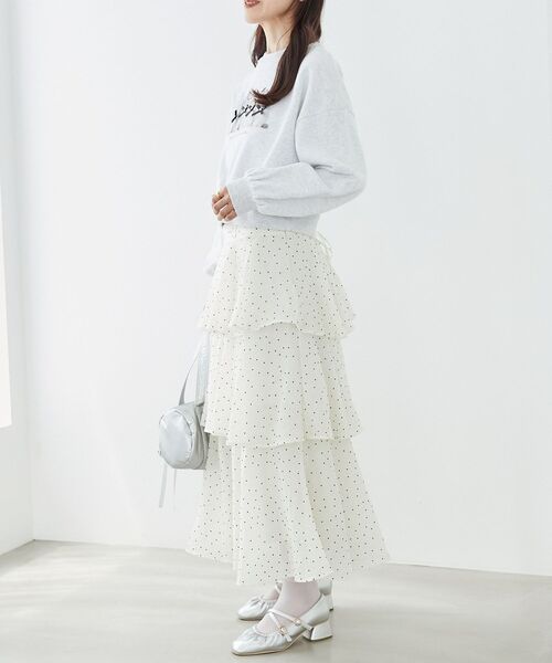 MAJESTIC LEGON(マジェスティックレゴン)の「バックレースアップティアードスカート(スカート・レディース・オフホワイト/ブラック系その他/ブラック/ブルー/アイボリー/ホワイト系その他2・MEDIUM)」の18枚目の写真