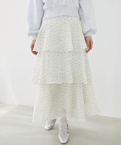 MAJESTIC LEGON(マジェスティックレゴン)の「バックレースアップティアードスカート(スカート・レディース・オフホワイト/ブラック系その他/ブラック/ブルー/アイボリー/ホワイト系その他2・MEDIUM)」の21枚目の写真