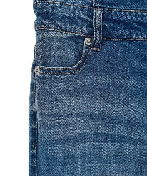 31 Sons de mode（トランテアン　ソン　ドゥ　モード）の「フレアデニムパンツ（デニムパンツ・レディース・インディゴブルー/ブルー・36/38）」の21枚目の写真