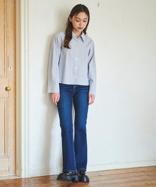 31 Sons de mode（トランテアン　ソン　ドゥ　モード）の「フレアデニムパンツ（デニムパンツ・レディース・インディゴブルー/ブルー・36/38）」の16枚目の写真