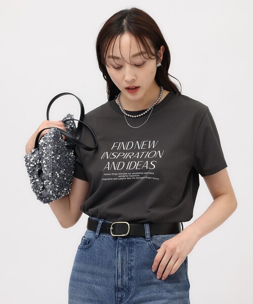 高品質素材で肌触りの良い きらきらビジューtシャツ 映えtシャツ 楽天市場】 きらきら Tシャツ キラキラ クルーネック ビジューT