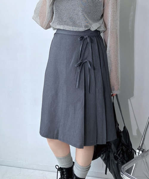 AS KNOW AS plus(アズノゥアズプラス)の「◇サイドプリーツリボンミディスカート(スカート・レディース・グレー/ブラック/レッド系・FREE)」の10枚目の写真