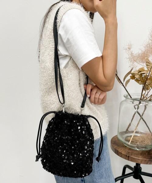 fredy emue(フレディエミュ)の「スパングル巾着バッグ(ハンドバッグ・レディース・ゴールド/マルチ/ブラック・FREE)」の20枚目の写真