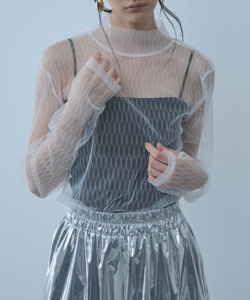 paravion(パラビオン)の「格子チュールハイネックシアートップス(Tシャツ/カットソー・レディース・ホワイト/ブラック/レッド・FREE)」の16枚目の写真
