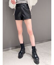 GYDA | フェイクレザーショートパンツ(その他パンツ)