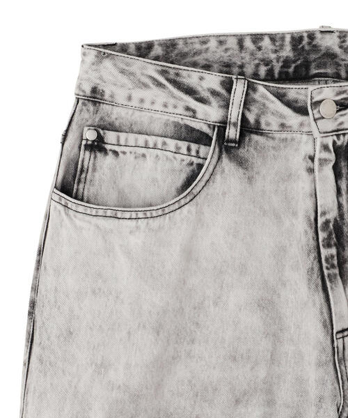 L.H.P(エルエイチピー)の「DankeSchon/ダンケシェーン/CHEMICAL BLEACH DENIM CARGO PANTS(カーゴパンツ・メンズ・ブルー/ブラック・S/M)」の9枚目の写真