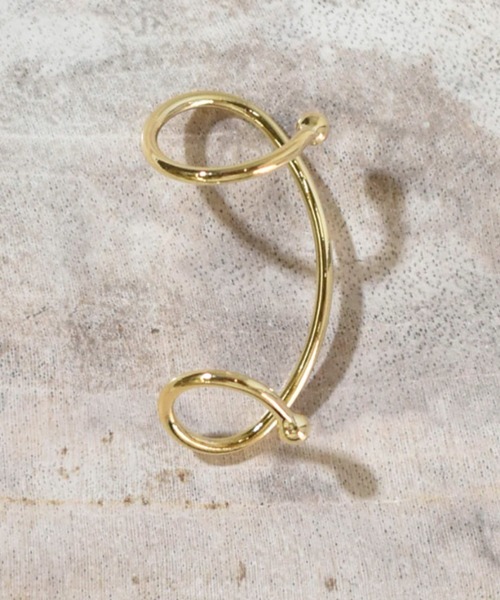 kiehtova(キエトヴァ)の「【kiehtova】SWING EARCUFF/スウィング イヤーカフ(イヤーカフ・レディース・シルバー/ゴールド・FREE)」の2枚目の写真