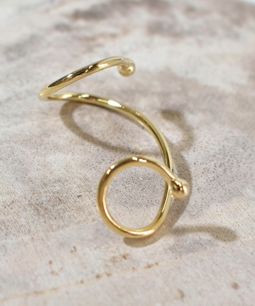 kiehtova(キエトヴァ)の「【kiehtova】SWING EARCUFF/スウィング イヤーカフ(イヤーカフ・レディース・シルバー/ゴールド・FREE)」の6枚目の写真