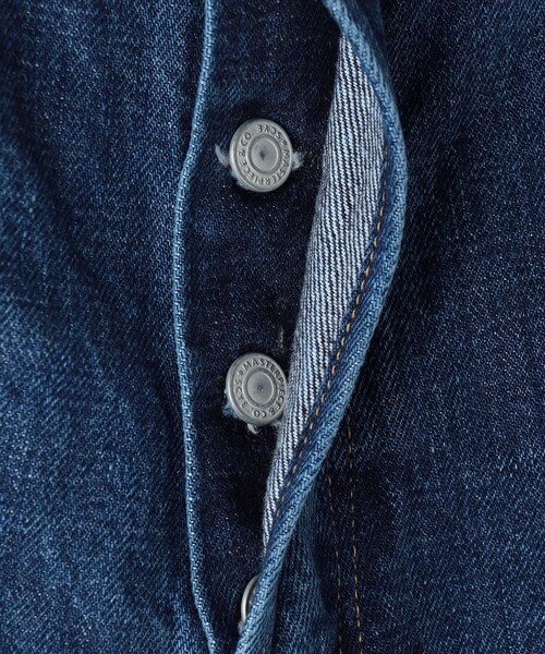 Scye(サイ)の「<Scye> Selvedge Used Wash Wide Leg Jeans/セルビッチ ユーズド ウォッシュ ワイドレッグ ジーンズ(デニムパンツ・メンズ・ライトブルー・29inch/31inch/27inch)」の9枚目の写真