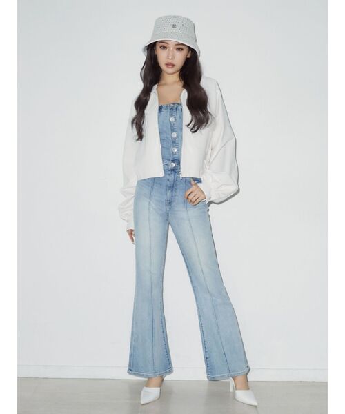 GYDA(ジェイダ)の「BACKリボンデニムロンパース(ワンピース・レディース・インディゴブルー/ライトブルー/ブラック・SMALL/MEDIUM/X-SMALL)」の8枚目の写真