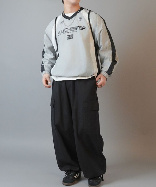 SPINNS(スピンズ)の「ナイロンナップサック/軽量×大容量/フェス・アウトドアにも◎(バックパック/リュック・メンズ・オフホワイト/ブラック・ONESIZE)」の16枚目の写真