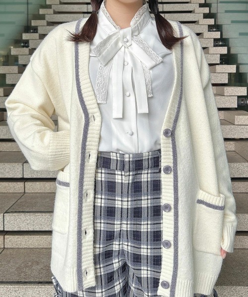 F i.n.t（フィント）の「ラメモールライン腰丈ニットカーディガン/fint（カーディガン/ボレロ・レディース・ブルーグレー/アイボリー/ライトピンク・FREE）」の9枚目の写真