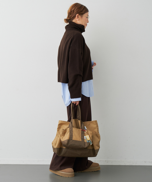 Deuxieme Classe(ドゥーズィエムクラス)の「Neo Cropped タートルネック プルオーバー(ニット/セーター・レディース・ブラック/ブラウン/カーキ/レッド・FREE)」の16枚目の写真