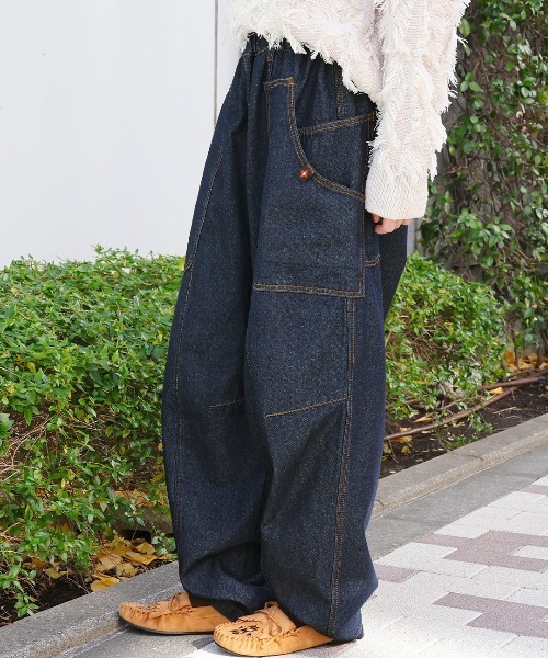 チチカカ（チチカカ）の「デニム切替テーパードパンツ（デニムパンツ・レディース・インディゴブルー/ネイビー/ブルー・FREE）」の7枚目の写真