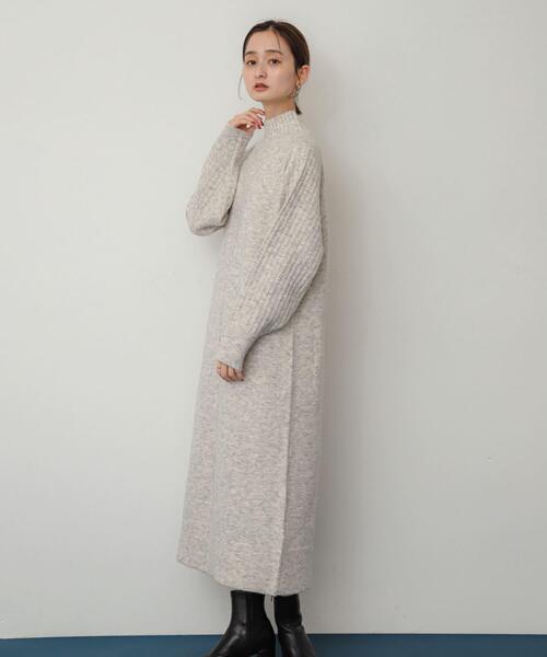 SENSE OF PLACE by URBAN RESEARCH（センスオブプレイスバイアーバンリサーチ）の「ハイネックセンターシームニットワンピース（ワンピース・レディース・モカ/ライトグレー/チャコールグレー・SHORT/ONE）」の6枚目の写真