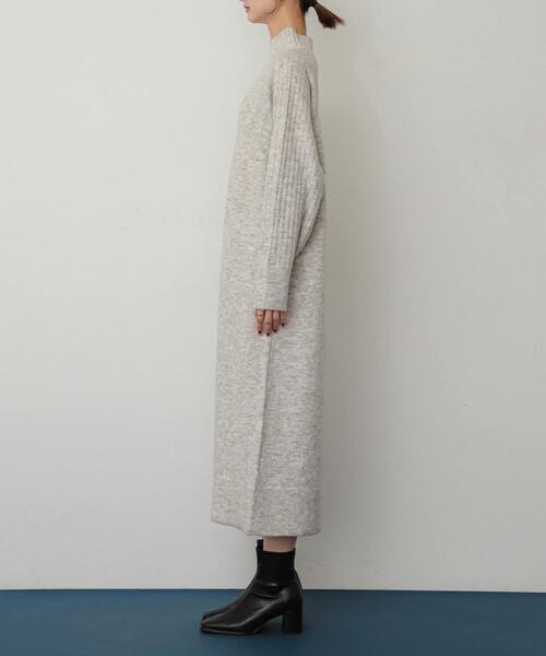SENSE OF PLACE by URBAN RESEARCH（センスオブプレイスバイアーバンリサーチ）の「ハイネックセンターシームニットワンピース（ワンピース・レディース・モカ/ライトグレー/チャコールグレー・SHORT/ONE）」の10枚目の写真