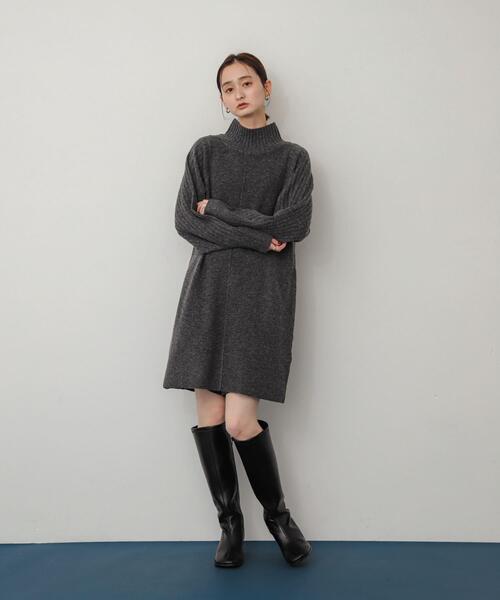 SENSE OF PLACE by URBAN RESEARCH（センスオブプレイスバイアーバンリサーチ）の「ハイネックセンターシームニットワンピース（ワンピース・レディース・モカ/ライトグレー/チャコールグレー・SHORT/ONE）」の16枚目の写真